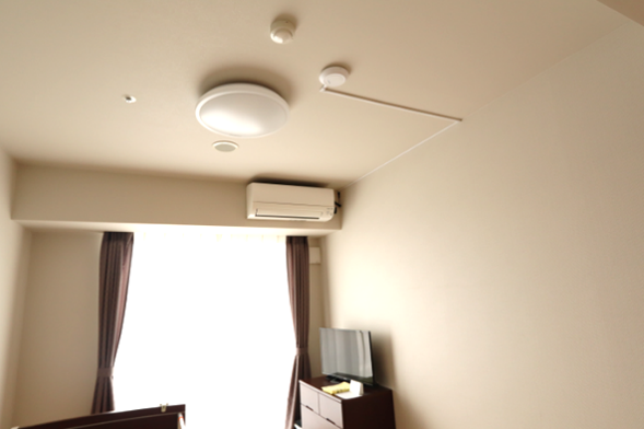 mage of Fall detection sensor installed on the ceiling for demonstration in a nursing home